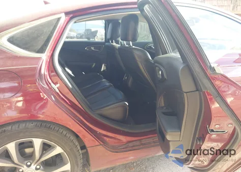 2015 Chrysler 200 C z USA, uszkodzony, nr VIN 1C3CCCCB8FN622249